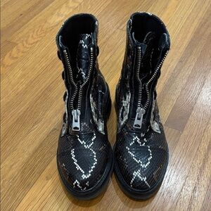 411. All Saints Black and White Leather Ankle Boots. Pre-loved.